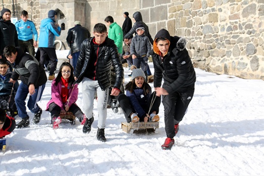Erzurum'da "Geleneksel Kızak Şenliği"