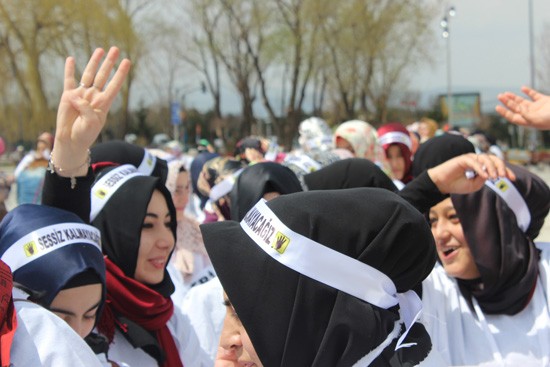 MISIR'DAKİ İDAM KARARLARI, ERZURUM'DA KEFENLERLE PROTESTO EDİLDİ
