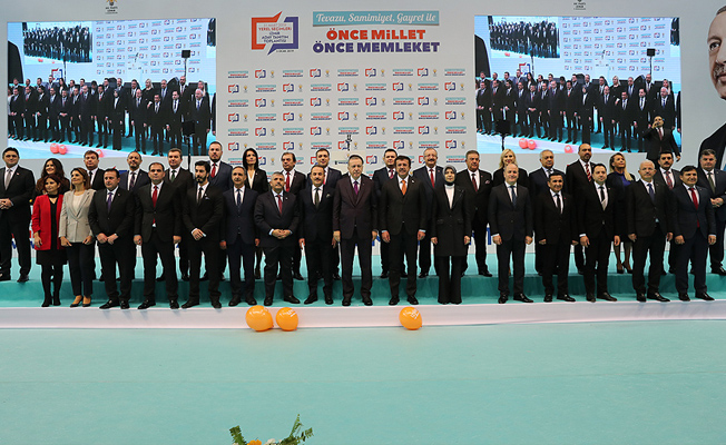 AK Parti'nin İzmir adayları açıklandı