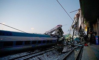 Ankara'da hızlı tren kazası: 9 kişi hayatını kaybetti