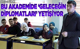 Erzurum Diplomasi Akademisinde "geleceğin diplomatları" yetişiyor
