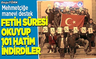 Erzurum'da öğrencilerden Mehmetçiğe manevi destek