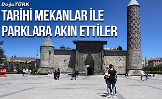 Erzurum'da tarihi mekanlar ve parklarda ziyaretçi yoğunluğu